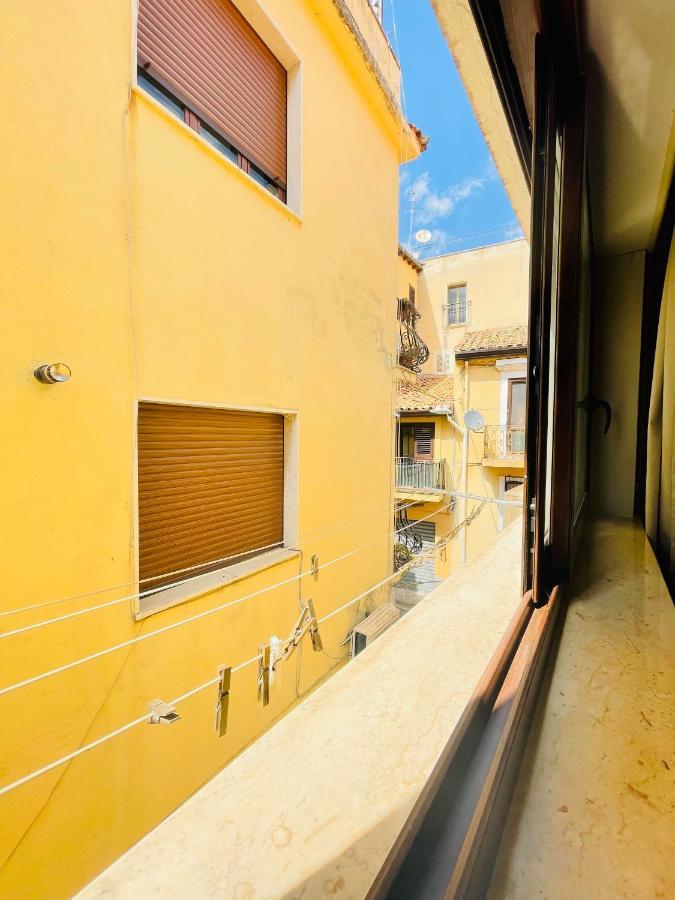 Casa Dionysius Apartment Таормина Екстериор снимка